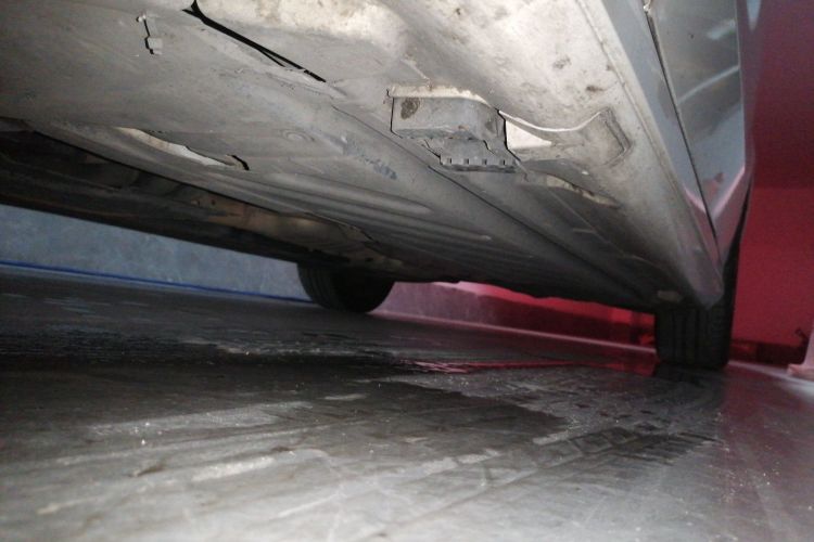 奔驰C级(进口) 2017款 改款 C 180 旅行轿车局部细节9004