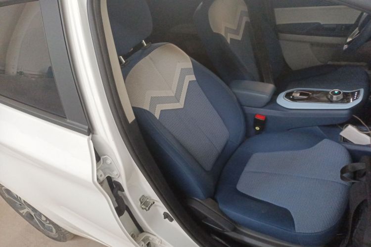 长安欧尚 奔奔E-Star 2022款 清心版 多彩款 磷酸铁锂局部细节41