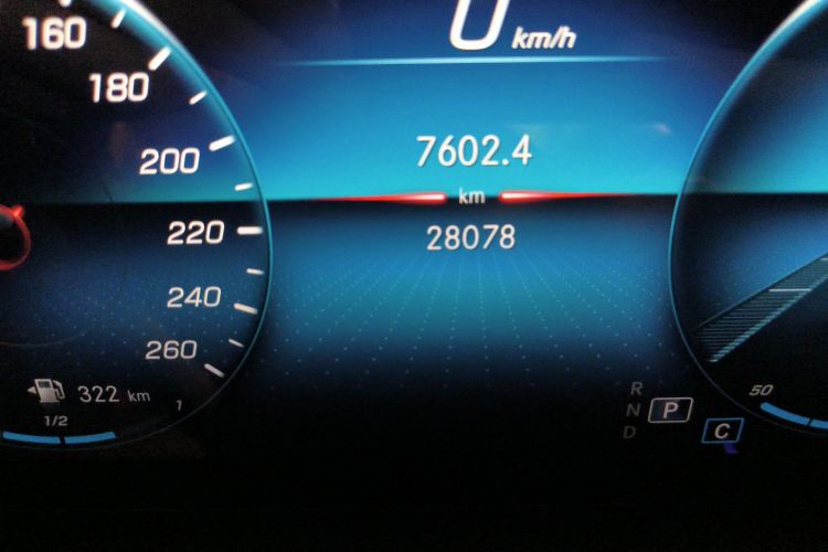 奔驰GLA 2020款 GLA 200中控内饰15