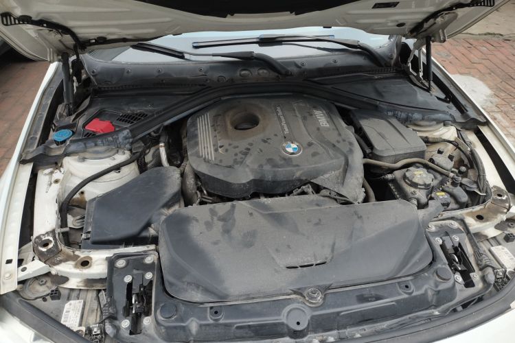 宝马3系 2018款 320Li 时尚型机舱底盘24