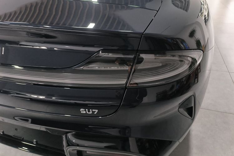 小米汽车 小米SU7 2024款 后驱超长续航高阶智驾Pro版车身外观9