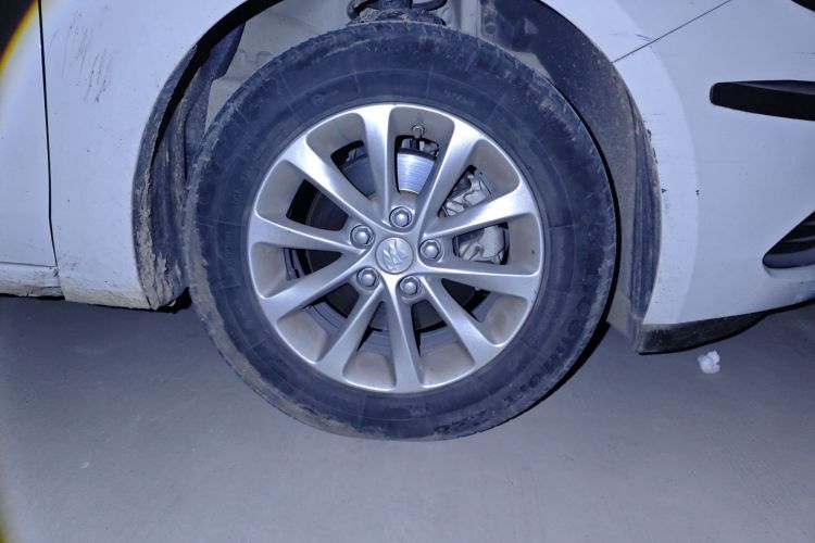 别克 英朗 2018款 15T 双离合进取型 国V车身外观10