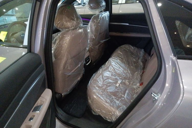 小鹏MONA M03 2025款 620 超长续航 Plus中控内饰21