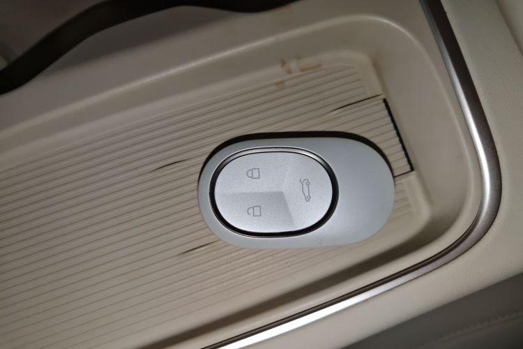 蔚来ES6 2023款 75kWh中控内饰11