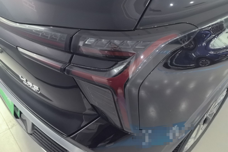 红旗HS3 PHEV 2024款 PHEV 115km 劲为版车身外观9