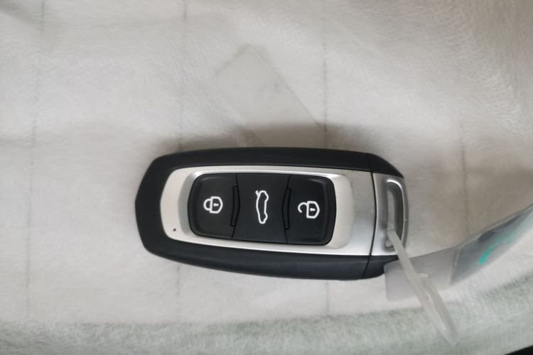 吉利银河 2025款 210km 熊猫骑士中控内饰11