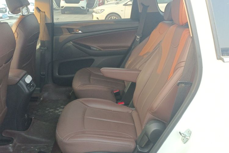 别克GL6 2019款 18T 6座互联豪华型 国VI中控内饰21