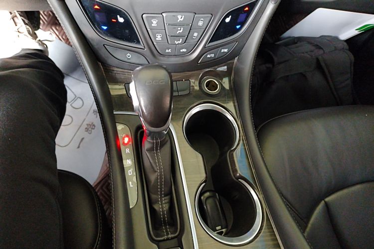 别克 昂科威 2020款 20T 两驱精英型局部细节18