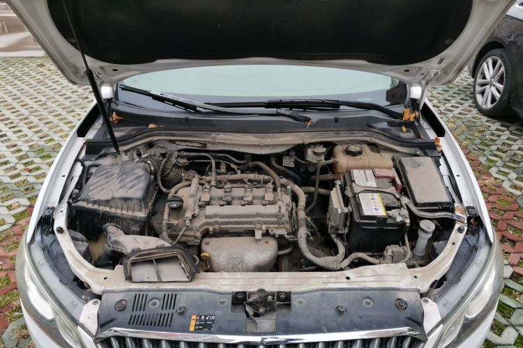 别克 英朗 2016款 15N 自动精英型局部细节24