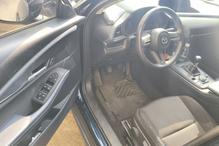 马自达CX-30 2020款 2.0L 手动尚悦型中控内饰20