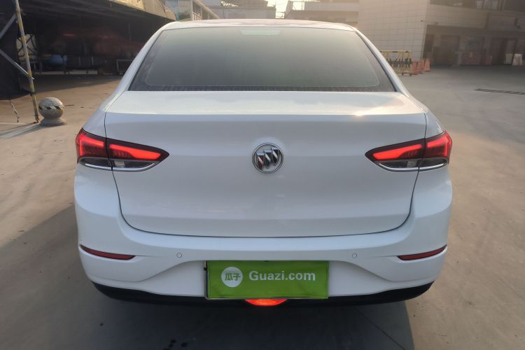 别克 英朗 2021款 改款 典范 1.5L 自动精英型车身外观6