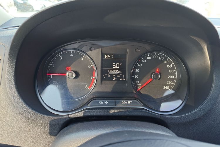 大众 Polo 2016款 1.4L 手动风尚型中控内饰14