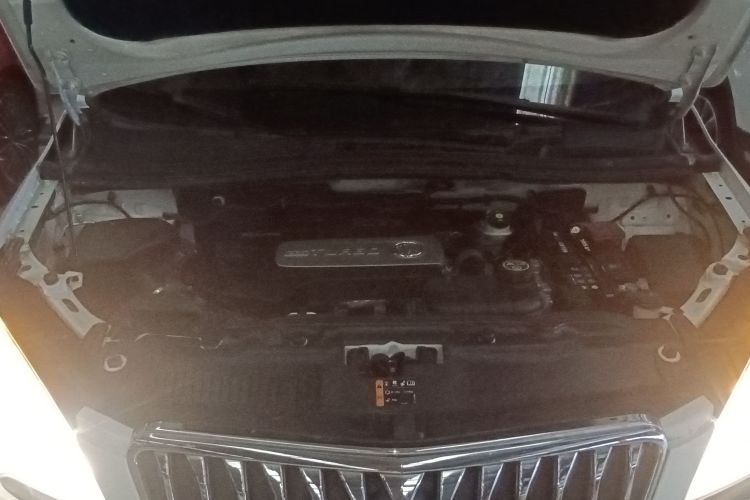 别克 昂科拉 2015款 1.4T 自动两驱都市精英型机舱底盘24