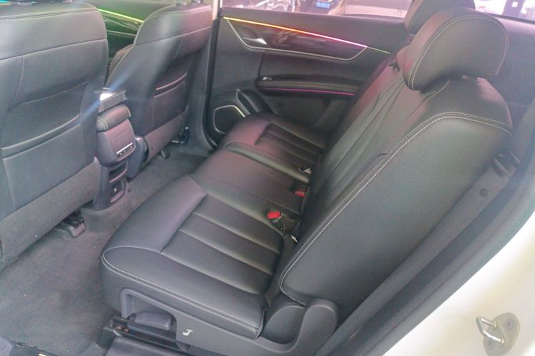 比亚迪 宋MAX 2017款 1.5T 自动智联精英型 7座中控内饰7004