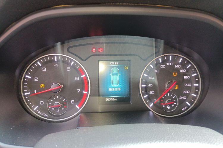 哈弗H6 2018款 红标 运动版 1.5T 手动两驱精英型中控内饰14