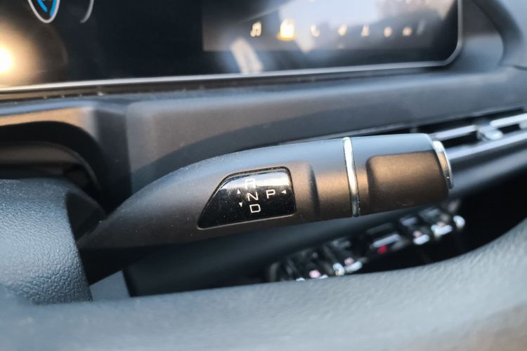 欧拉好猫 2023款 401km标准续航 舒享型 磷酸铁锂中控内饰18