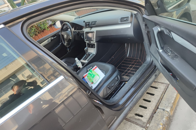 大众 迈腾 2013款 1.8TSI 领先型局部细节9005