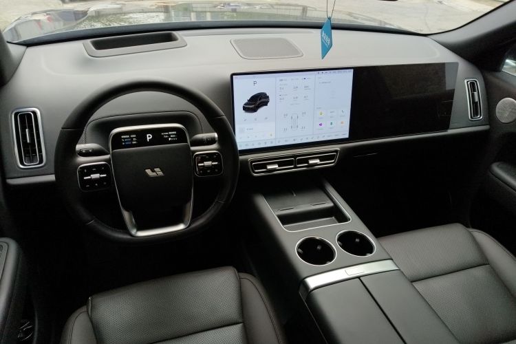理想汽车 理想L9 2023款 Pro中控内饰12