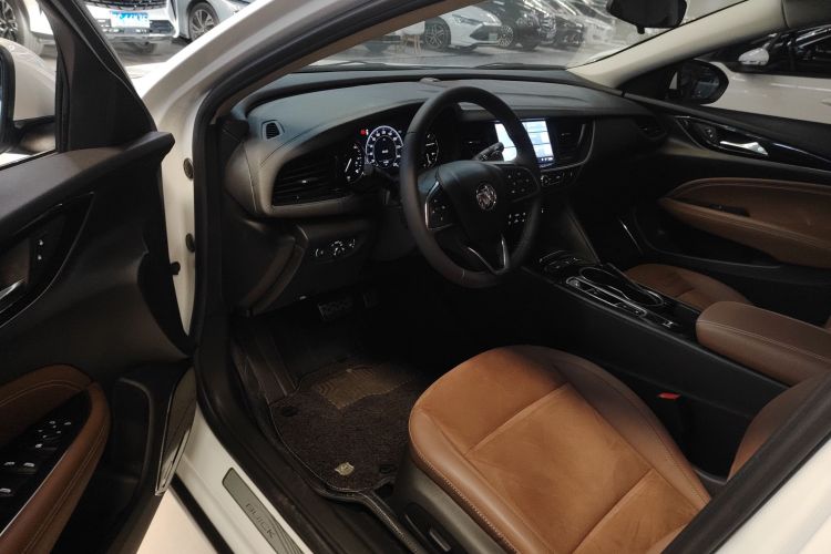 别克 君威 2020款 552T 豪华型中控内饰20