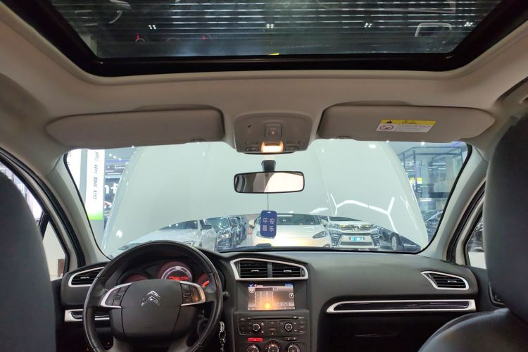 雪铁龙C4L 2015款 1.2T 自动豪华版局部细节22