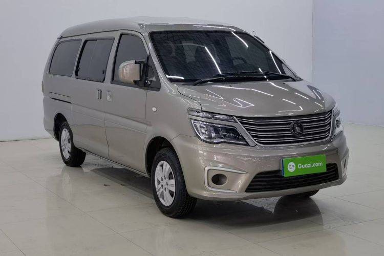 东风风行 菱智 2022款 M5L 2.0L 实用型 7座车身外观6002