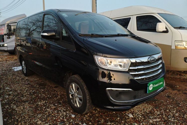 江淮瑞风 瑞风M3 2023款 PLUS 1.8L 9座智联版车身外观3