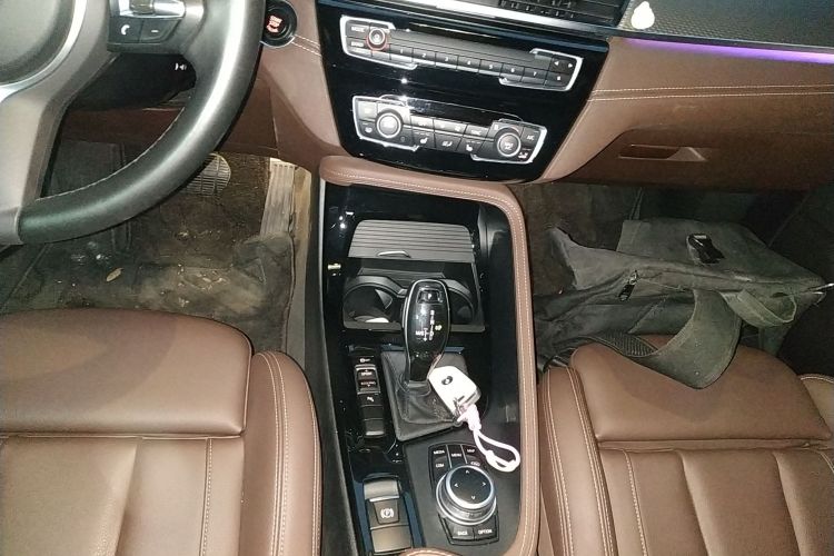 宝马X2 2021款 sDrive25i 尊享型M越野套装中控内饰18