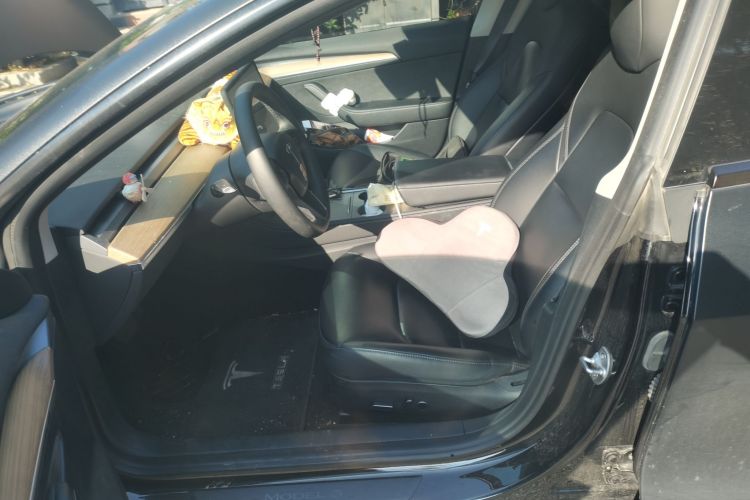 特斯拉 Model 3 2022款 后轮驱动版局部细节19