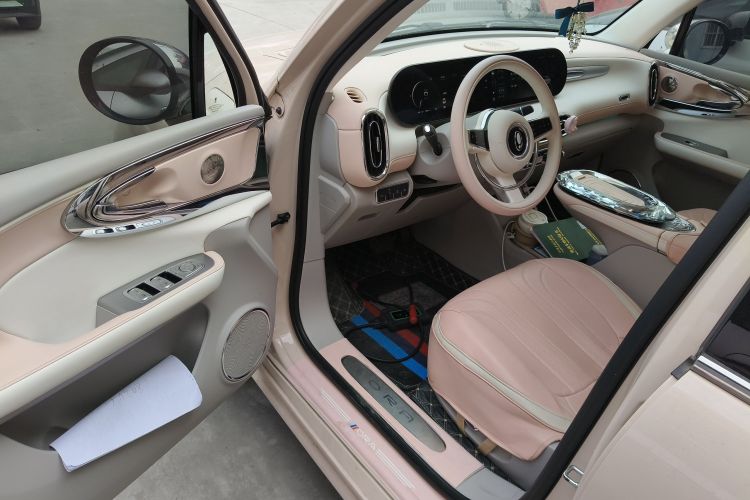 欧拉芭蕾猫 2022款 401km 胡桃夹子版中控内饰7003