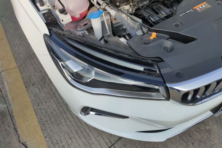 吉利汽车 帝豪 2025款 第4代 1.5L CVT尊贵型车身外观6001