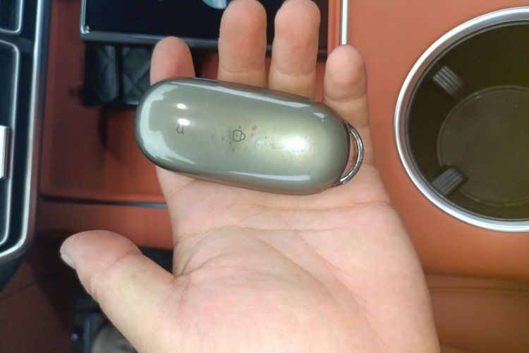 理想汽车 理想L8 2023款 Pro中控内饰7001