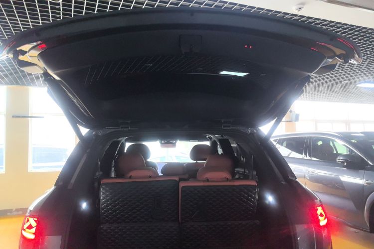 比亚迪 唐L 2025款 DM 200KM四驱激光雷达旗舰型机舱底盘23