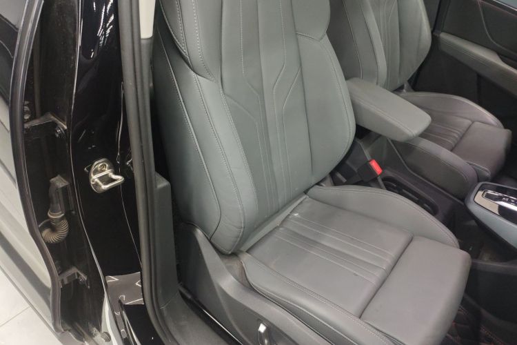 奥迪Q5 e-tron 2022款 40 e-tron 星耀型 锦衣套装局部细节41