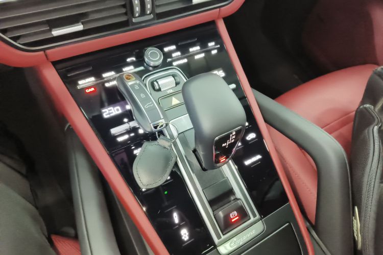 保时捷 Cayenne新能源 2023款 Cayenne E-Hybrid 2.0T局部细节18