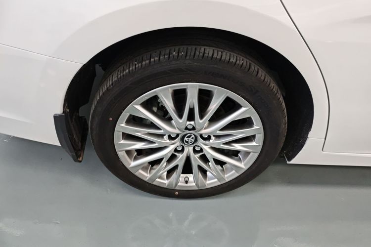 丰田 亚洲龙 2023款 双擎 2.5L XLE尊贵版车身外观6008