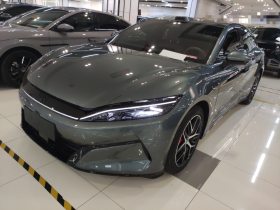 比亚迪 汉L 2025款 DM-p 四驱激光雷达旗舰型