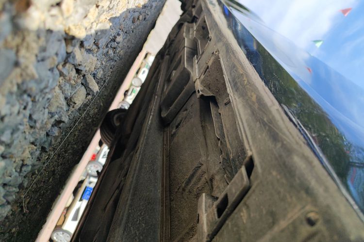 雷克萨斯ES 2016款 200 Midnight特别限量版机舱底盘29