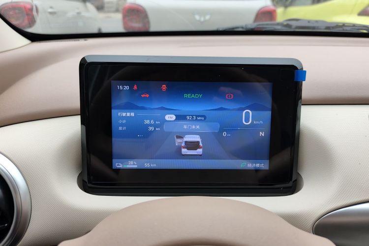 五菱汽车 宏光MINIEV 2025款 四门版 进阶款中控内饰14