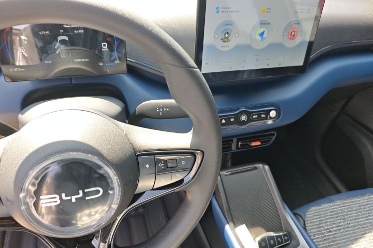 比亚迪 海鸥 2025款 智驾版 305km 活力版中控内饰18