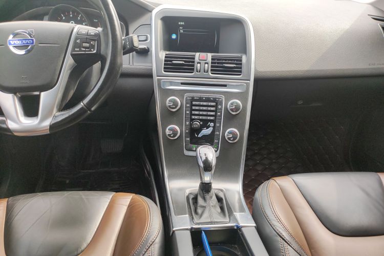 沃尔沃XC60(进口) 2014款 改款 T5 智雅版中控内饰16