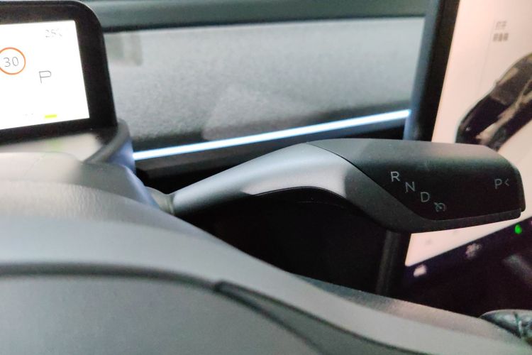 特斯拉 Model Y 2023款 后轮驱动版局部细节18