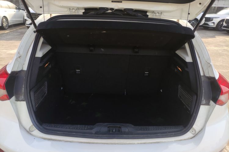 福特 福克斯 2019款 两厢 EcoBoost 180 自动锋潮型局部细节23