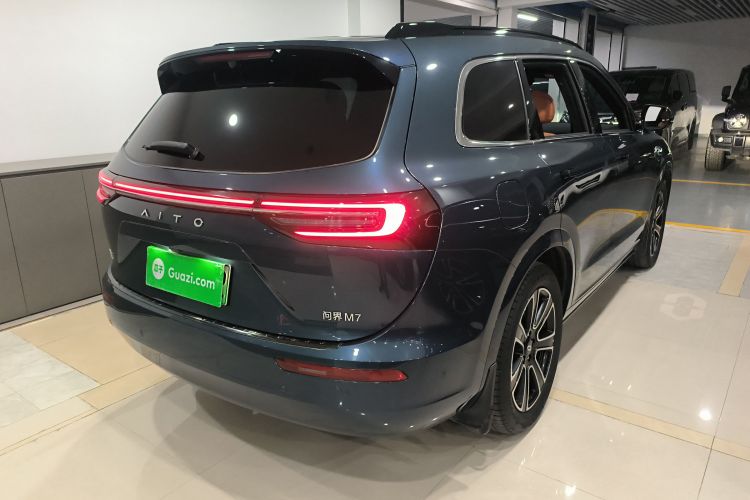 鸿蒙智行 问界M7 2024款 1.5T 智驾四驱Ultra版 6座车身外观6005