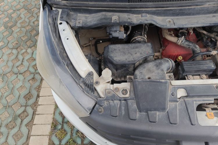 金杯 金海狮 2021款 1.5L 客车工程狮 7座局部细节9006