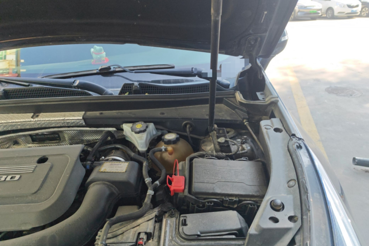 凯迪拉克XT4 2018款 28T 两驱豪华型局部细节9007