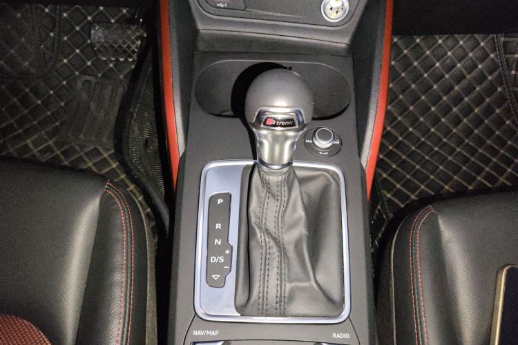 奥迪Q2L 2018款 35 TFSI 时尚动感型 国V局部细节18