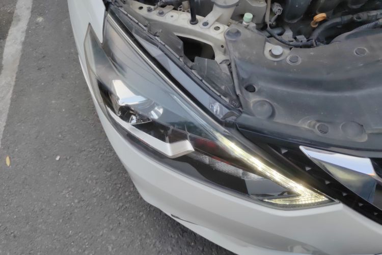 日产 轩逸 2016款 1.6XV CVT智享版车身外观8