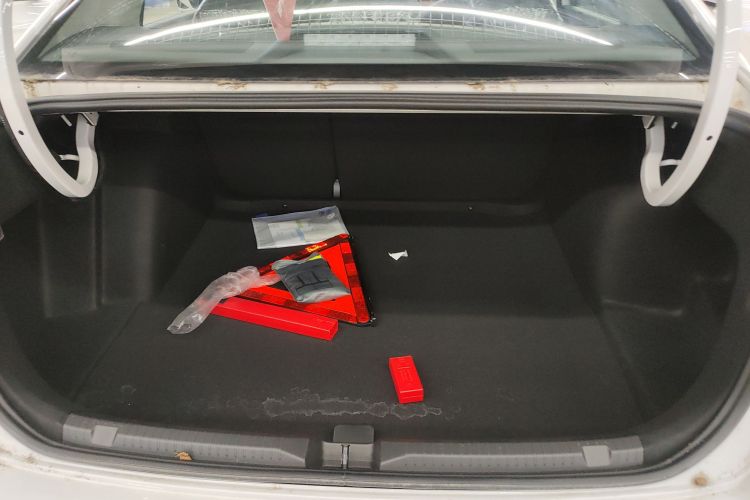 大众 宝来 2025款 200TSI DSG悦行PRO版机舱底盘23