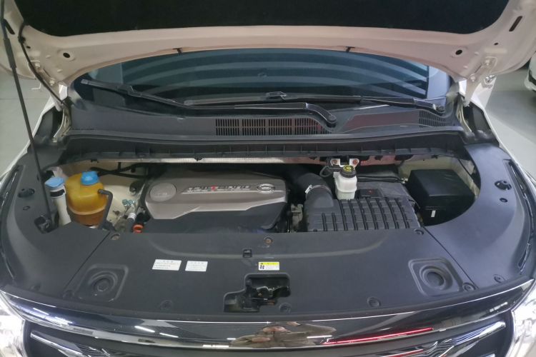 广汽传祺 传祺M8 2019款 320T 至尊版机舱底盘24