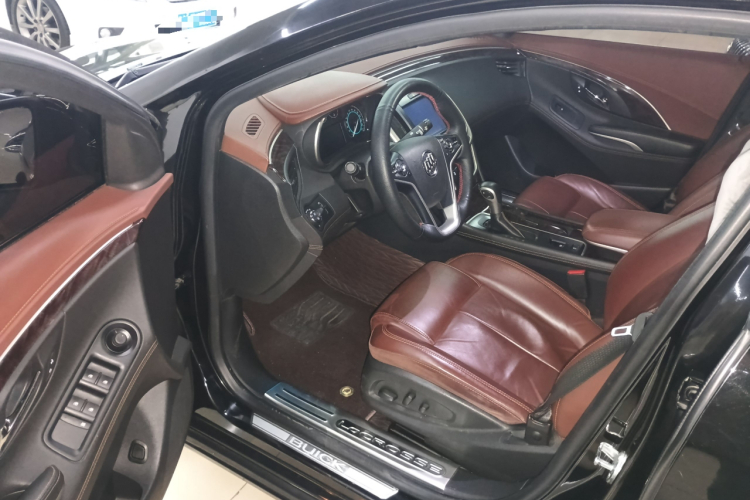 别克 君越 2013款 2.4L SIDI精英舒适型中控内饰7003